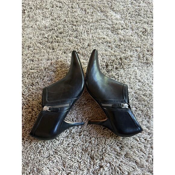 $158 ANN TAYLOR 7.5 ANKLE BOOTIE Leather Heeled SHOOTIE Pointed BLACK NEW E24 - Picture 4 of 9